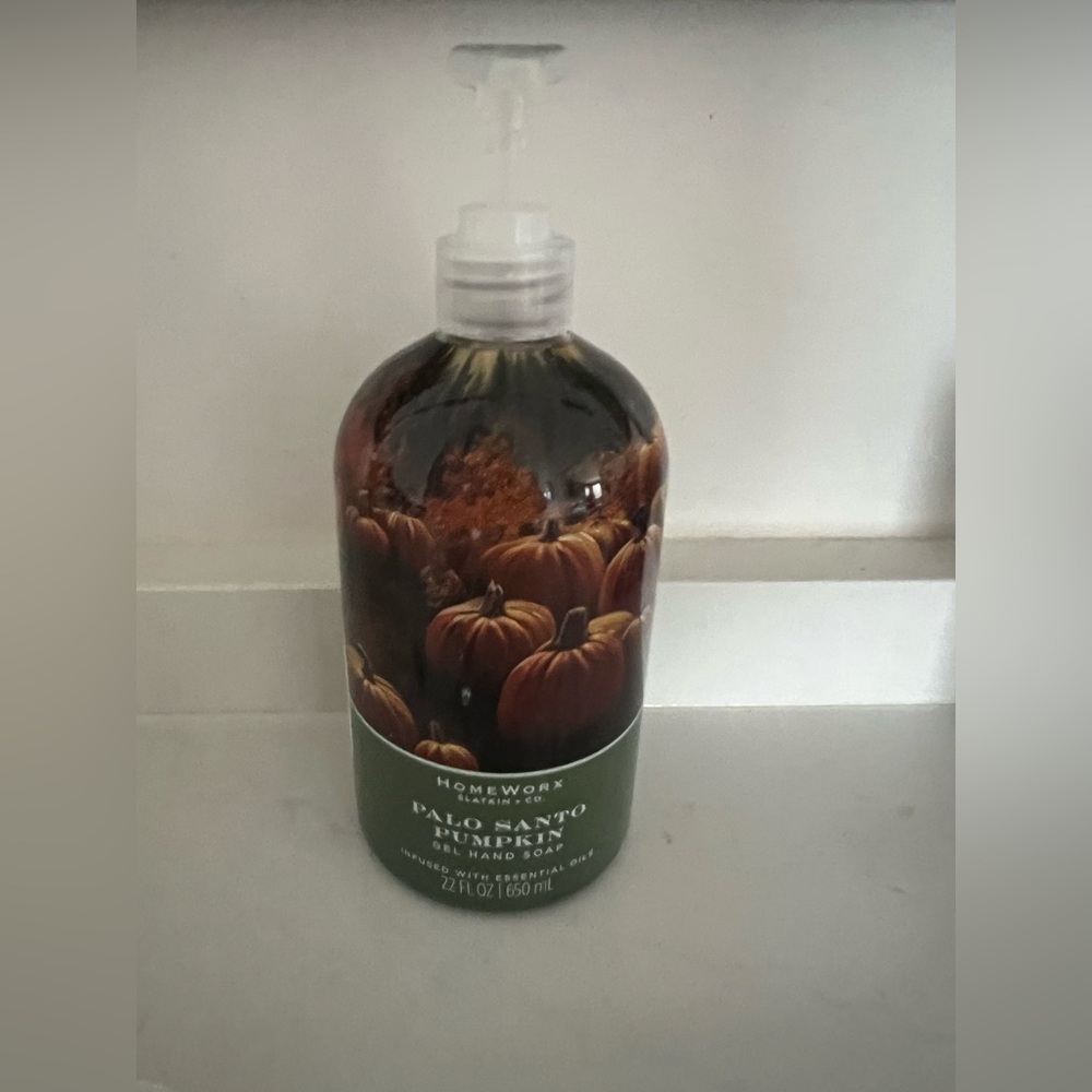 Palo Santo Pumpkin Hand Soap Slatkin & co